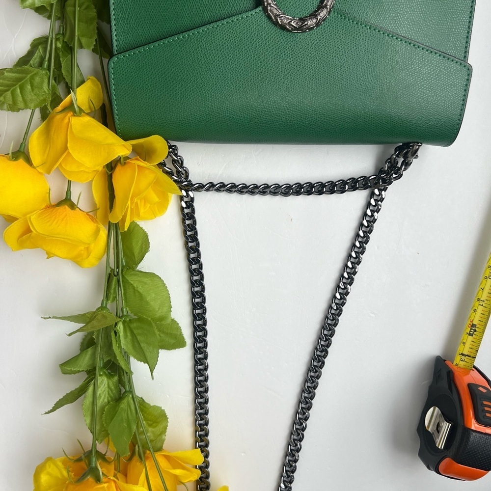 Emerald Green Structured Shoulder Bag with Chain Strap - Picture 8 of 11